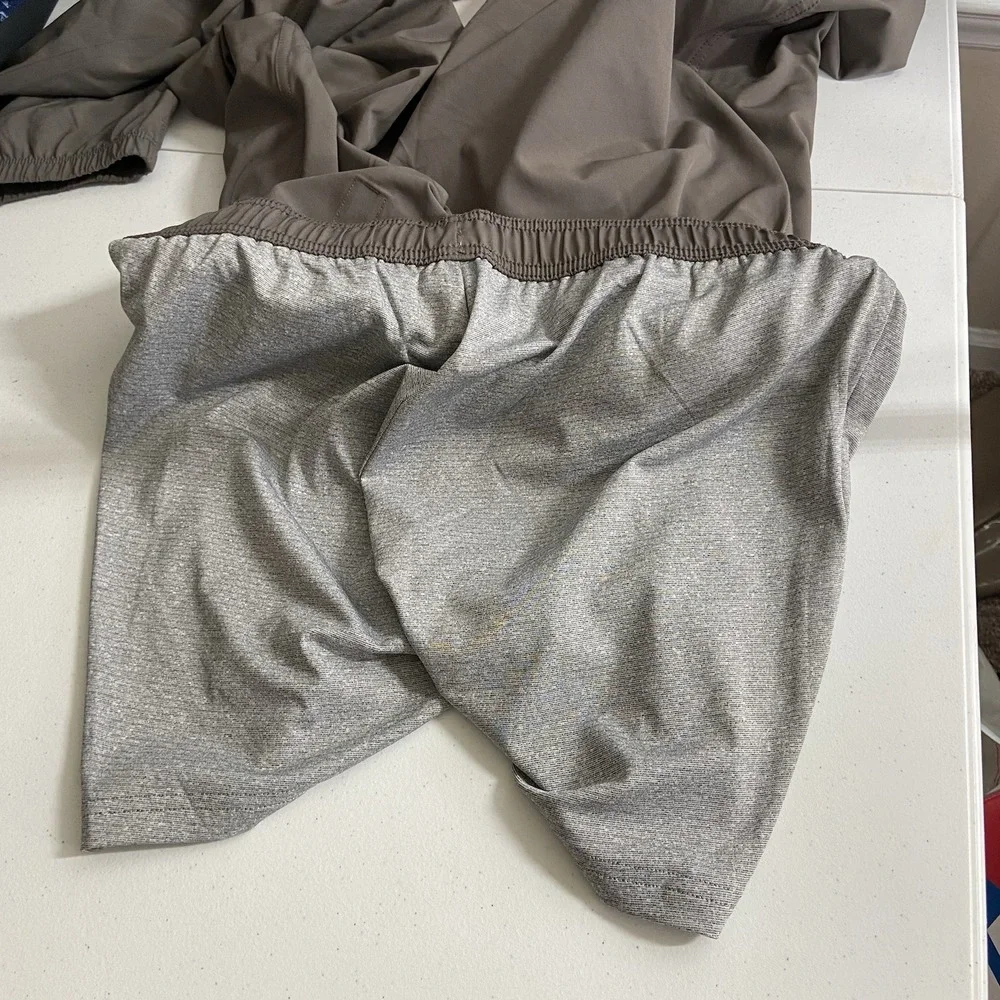Vuori Kore Joggers Mens Medium 32x28 Lined Performance Pants Athletic Tapered